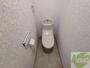 トイレ　こちらはトイレです。清潔感があり、安心して使用できます。