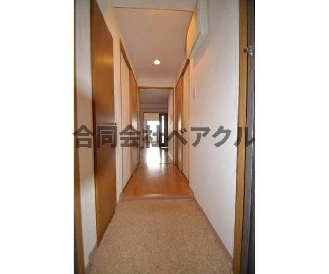 玄関　収納もある玄関です