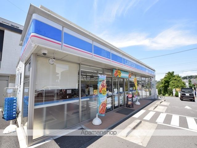 コンビニ　ローソン（コンビニ）まで266m