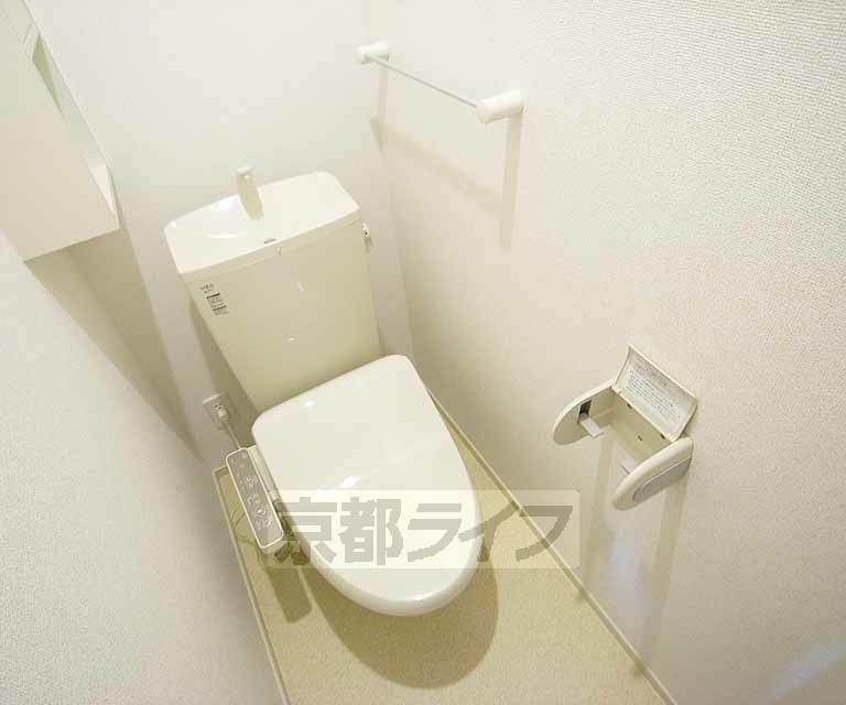 トイレ　快適な機能も搭載してますよ