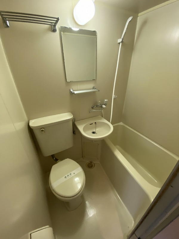 バス・シャワールーム　別部屋参考写真