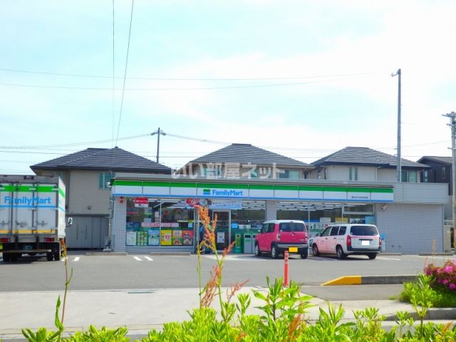 コンビニ　ファミリーマート 陽だまりの丘中央店（コンビニ）まで670m