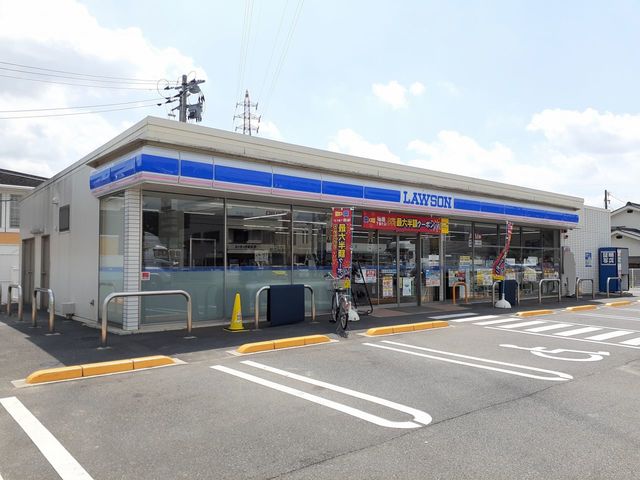 コンビニ　ローソン井原警察署前店（コンビニ）まで350m