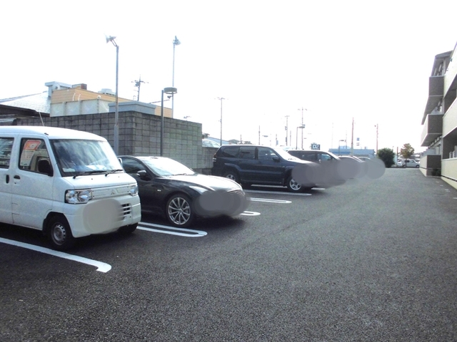 駐車場　駐車場