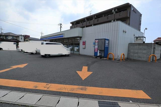 コンビニ　ローソン（コンビニ）まで46m