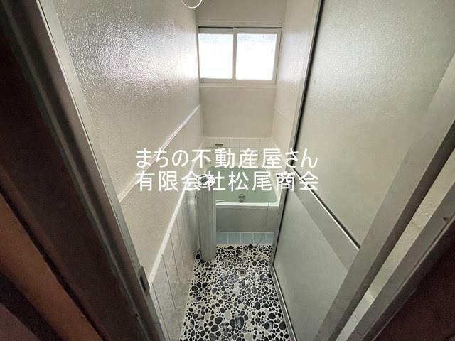ＪＲ山陽本線 宝殿駅 徒歩15分 2階建 築56年の風呂写真