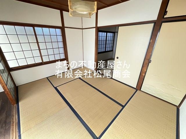 ＪＲ山陽本線 宝殿駅 徒歩15分 2階建 築56年の居間写真