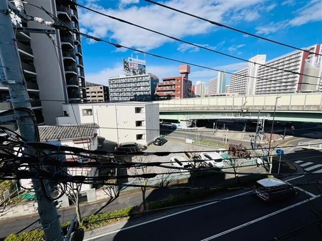 バルコニー　別室参照（4階部分参照）