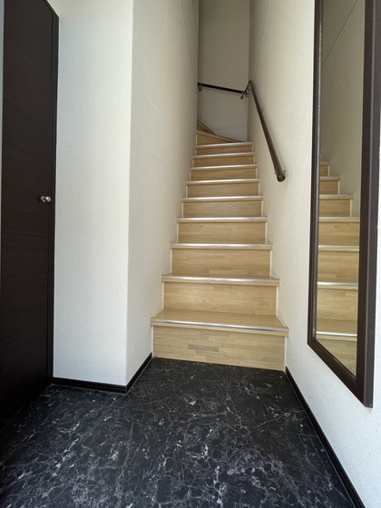 玄関　※別部屋の写真です