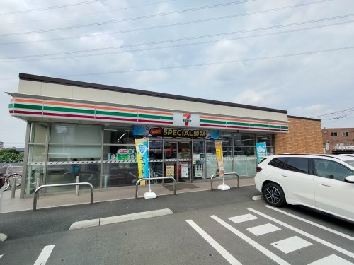 コンビニ　セブンイレブン 所沢上新井2丁目店（コンビニ）まで656m