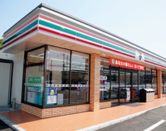 コンビニ　セブンイレブン 東京国際大学池袋キャンパス店（コンビニ）まで1236m