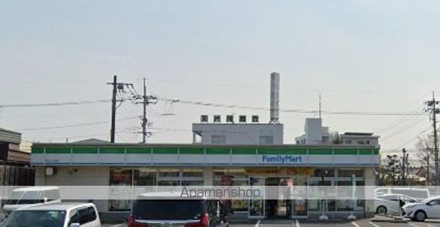 コンビニ　ファミリーマートバイパス青江店（コンビニ）まで190m