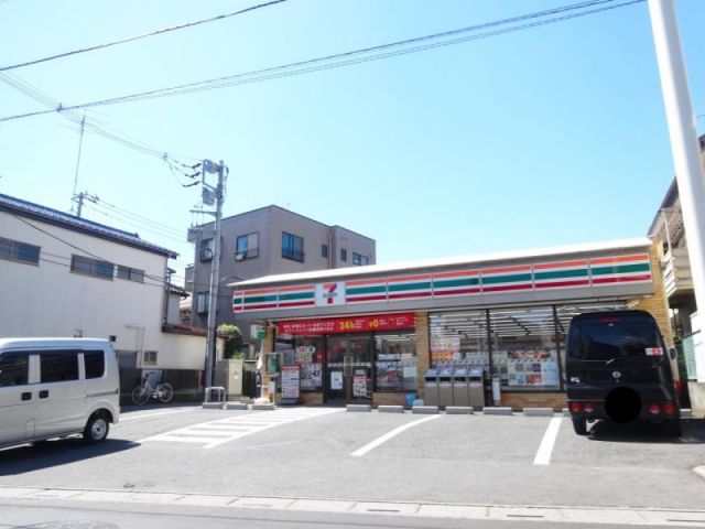 コンビニ　セブンイレブン鳩ケ谷本町店（コンビニ）まで454m