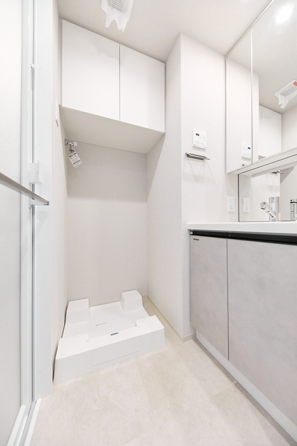 洗面設備　※写真は同タイプ住戸です。
