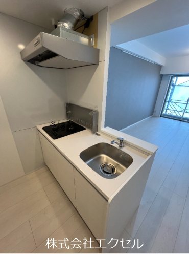キッチン　2口コンロのシステムキッチンです。
