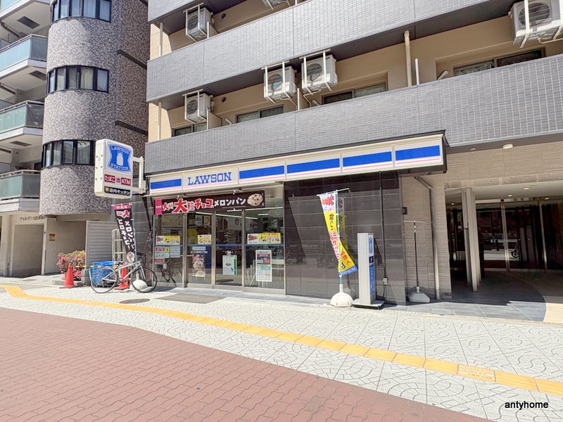 コンビニ　ローソン 西本町三丁目店（コンビニ）まで1m