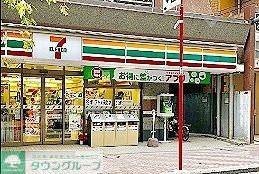 コンビニ　セブンイレブン港区麻布十番2丁目店（コンビニ）まで50m