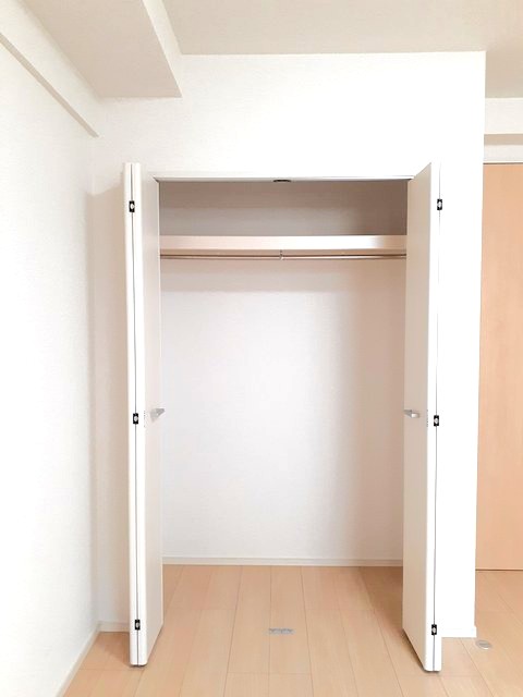収納　収納が2つあるから洋服多くても大丈夫☆