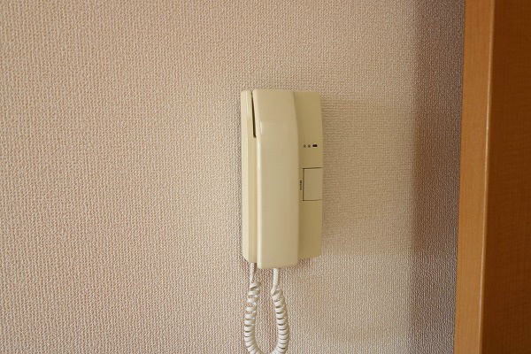セキュリティ　エントランスのオートロックも室内から開閉可