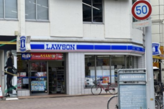 コンビニ　ローソン　鶴舞駅前店（コンビニ）まで494m