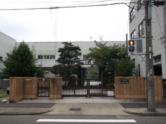 小学校　名古屋市立大杉小学校（小学校）まで346m