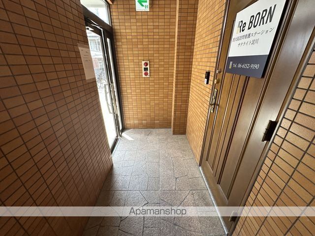 エントランス　エントランス