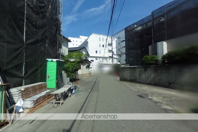 その他　前面道路（その他）まで0m