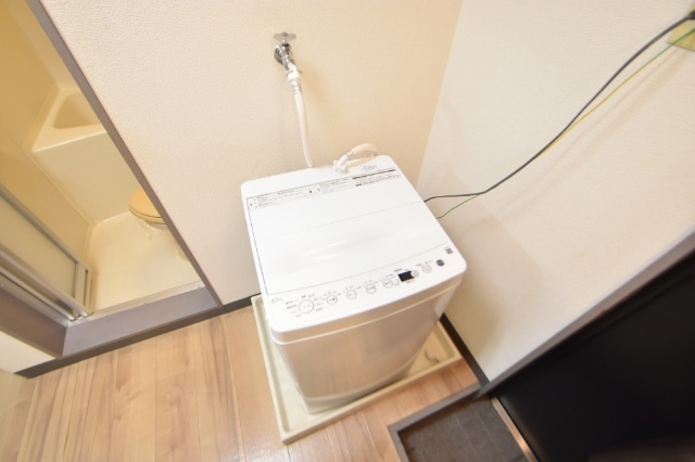 洗面設備　洗濯機完備