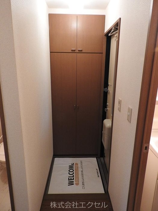 玄関　同建物別室画像です