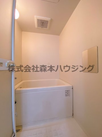 バス・シャワールーム　ゆったり過ごせるお風呂です