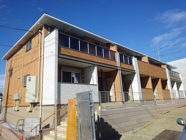 京王線 聖蹟桜ケ丘駅 徒歩26分 築9年