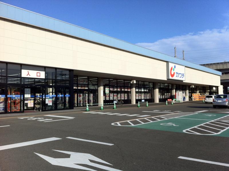 ドラックストア　カワチ薬品岩切店（ドラッグストア）まで2215m