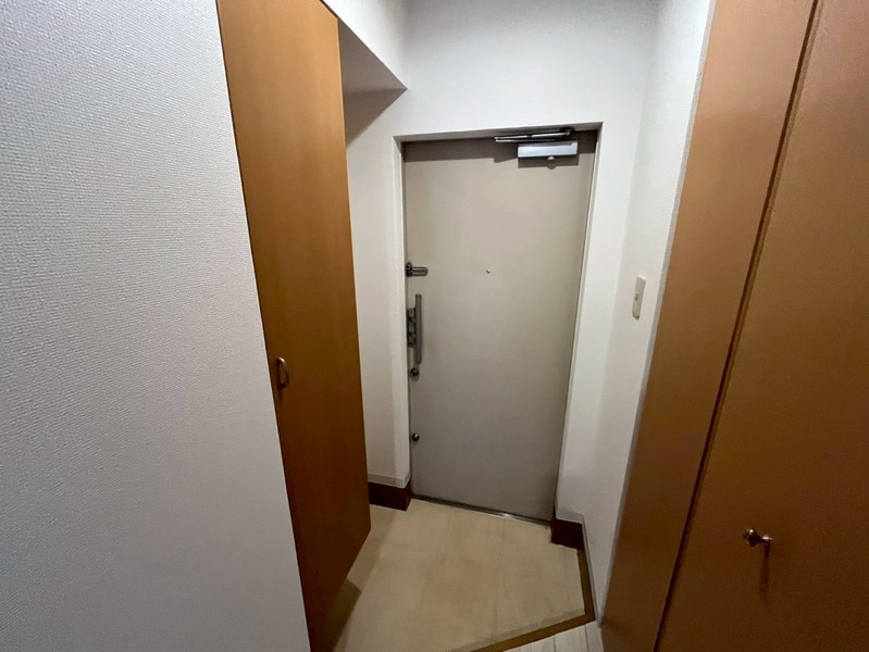 クレッシェンドKJの玄関写真
