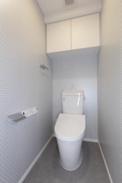 トイレ　※写真は同タイプ住戸です。