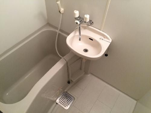 レオパレス有生の風呂写真