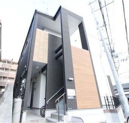 ＪＲ仙石線 陸前原ノ町駅 徒歩10分 2階建 築11年の外観写真