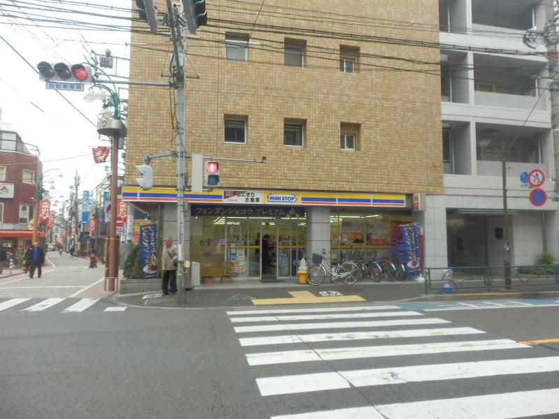 ハイツ秋山 南西向き、明るい1階 駐輪場あり Mの周辺写真