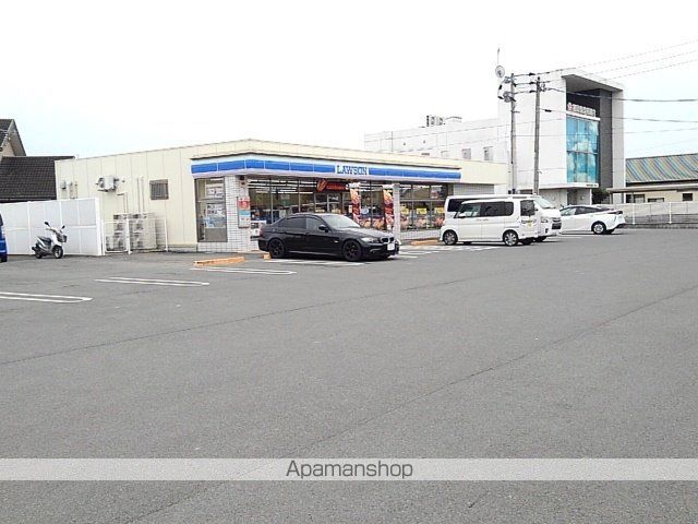 コンビニ　ローソン久留米新茶屋店（コンビニ）まで780m