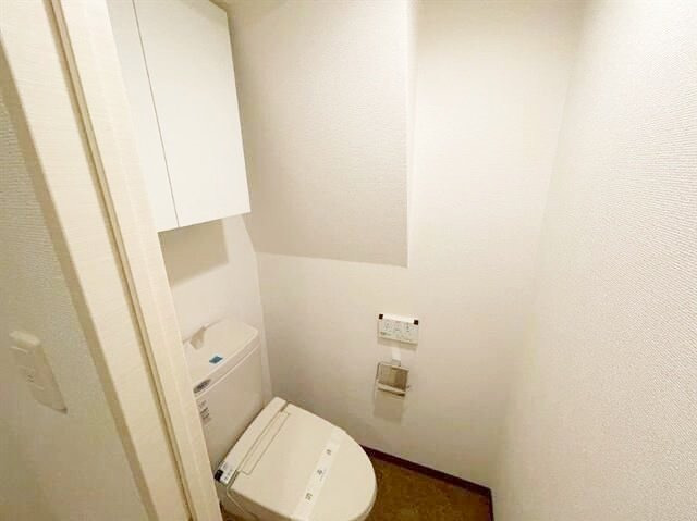 トイレ　（別タイプ参考写真）グランヴァン目白ヒルズ　豊島区高田１
