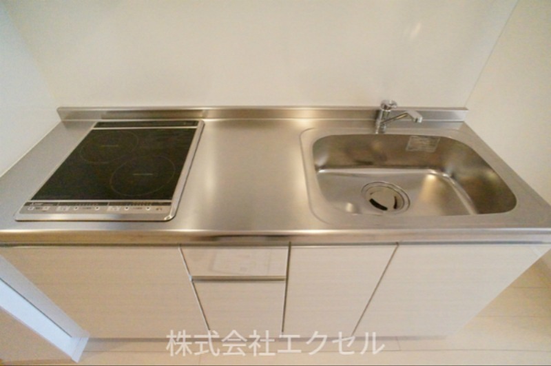キッチン　便利なシステムキッチンです。