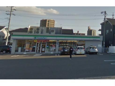 コンビニ　ファミリーマート安城井杭山町店（コンビニ）まで320m