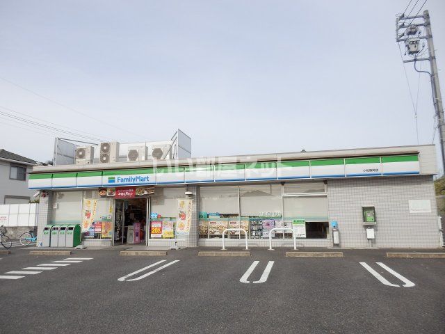 コンビニ　ファミリーマート　小牧篠岡店（コンビニ）まで363m