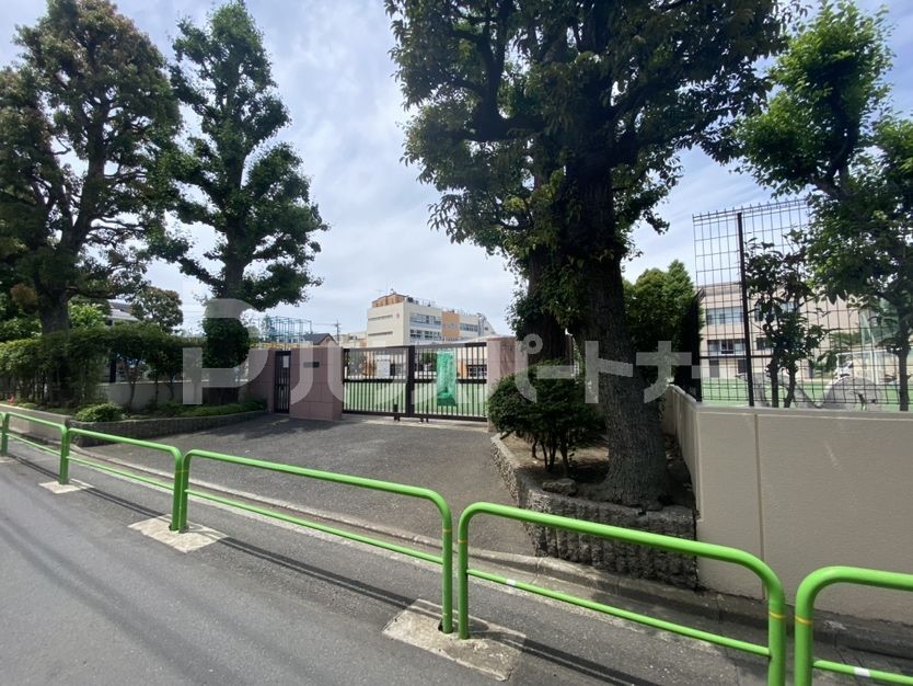 小学校　板橋区立志村第一小学校（小学校）まで520m