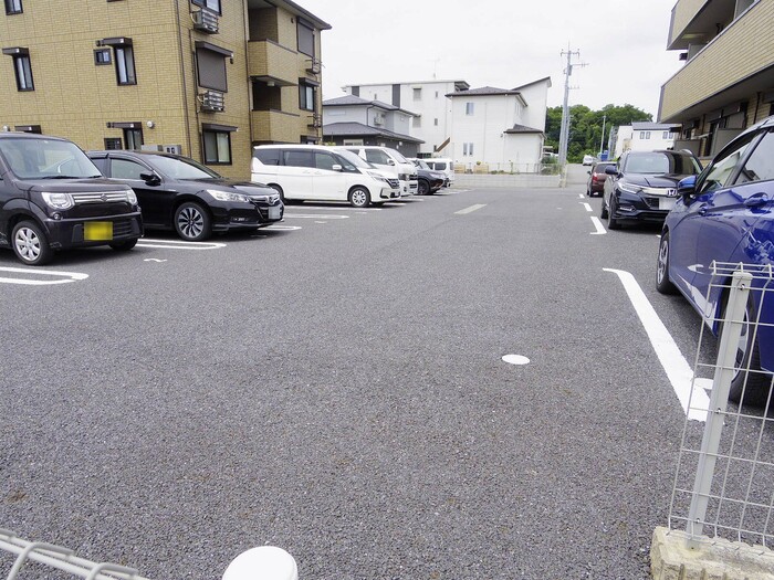 駐車場　駐車場