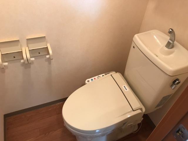 トイレ　シャワー付トイレ