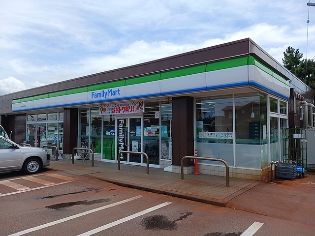 その他　ファミリーマート（その他）まで350m