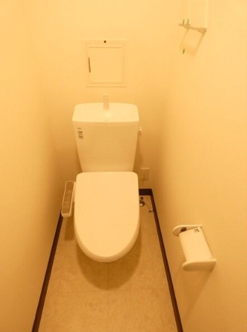地下鉄名城線 妙音通駅 徒歩3分 3階建 築3年のトイレ写真