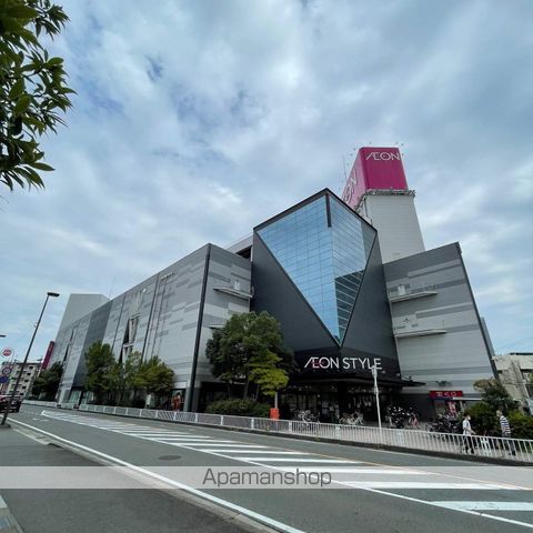 スーパー　イオンスタイル大津京（スーパー）まで655m
