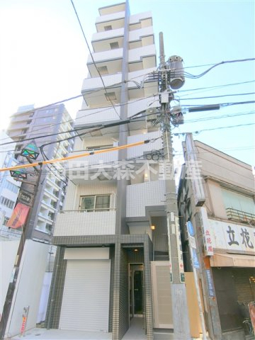 建物外観　2019年1月築　RC鉄筋コンクリート造地上8階建て総戸数8