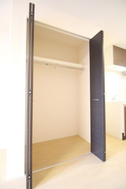 収納　同物件別部屋写真